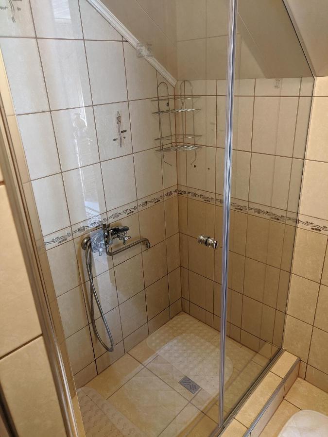 Guest House Nika - Cottages And Rooms In The Heart Of Palanga City Center Екстер'єр фото