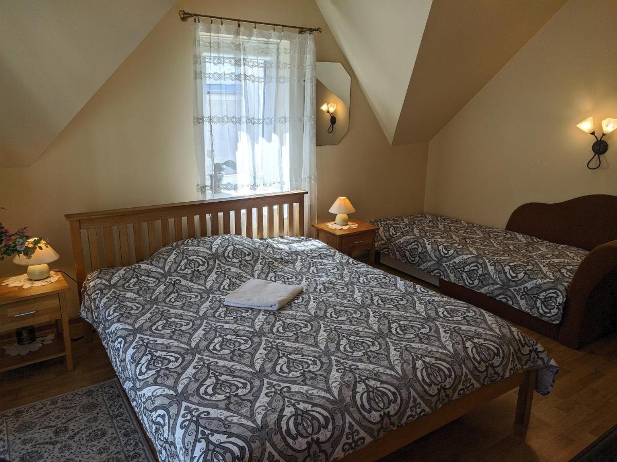 Guest House Nika - Cottages And Rooms In The Heart Of Palanga City Center Екстер'єр фото