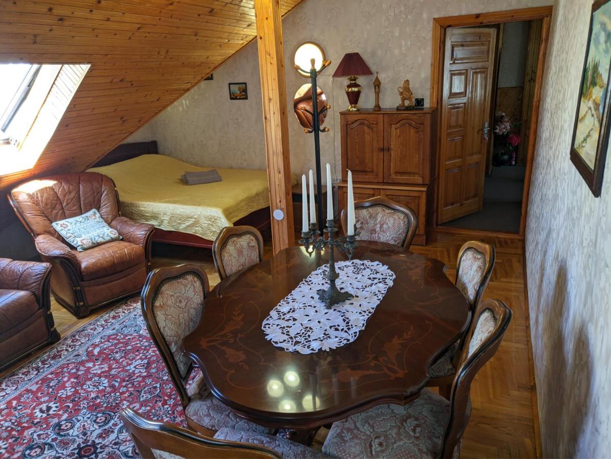 Guest House Nika - Cottages And Rooms In The Heart Of Palanga City Center Номер фото