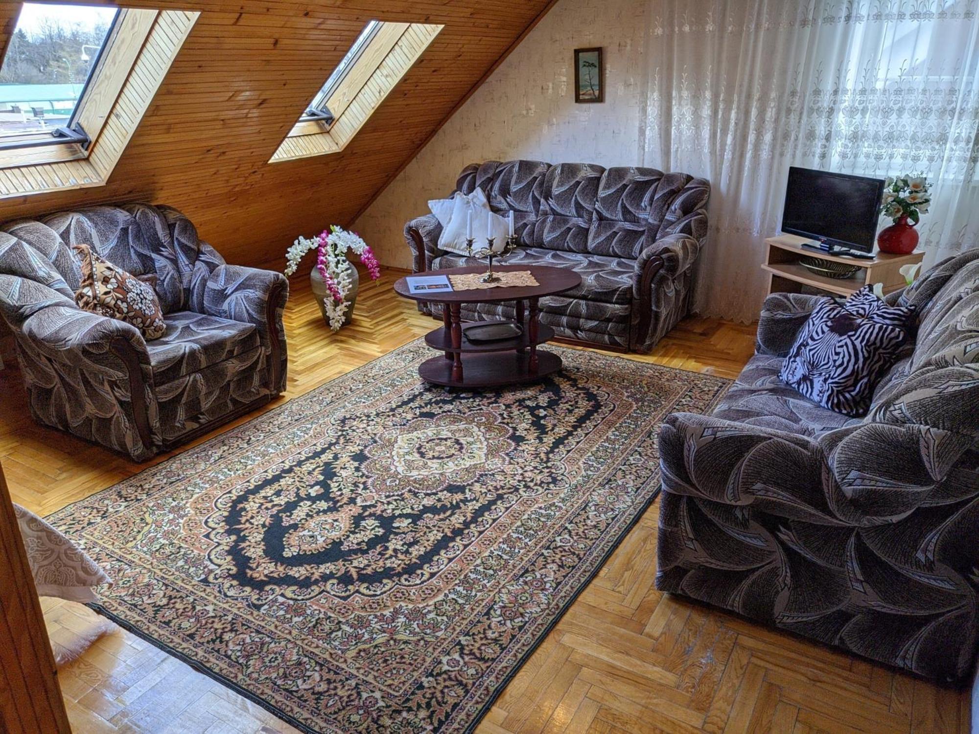 Guest House Nika - Cottages And Rooms In The Heart Of Palanga City Center Екстер'єр фото